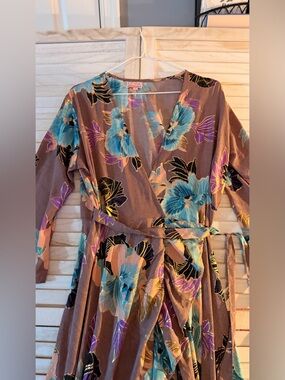 Floral Satin-Look Lined Top in Lavender and Multicolor Calia